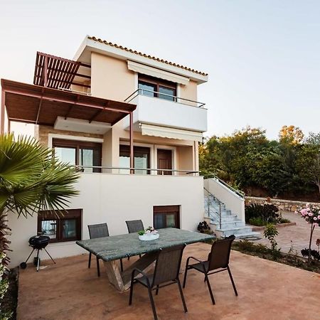 Villa Armonia - Beachfront Majestic Retreat Petalídhion المظهر الخارجي الصورة