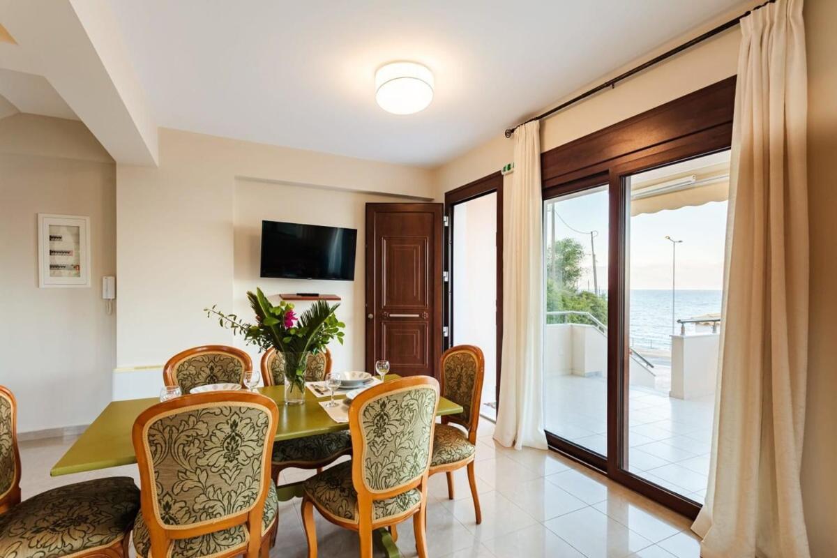 Villa Armonia - Beachfront Majestic Retreat Petalídhion المظهر الخارجي الصورة